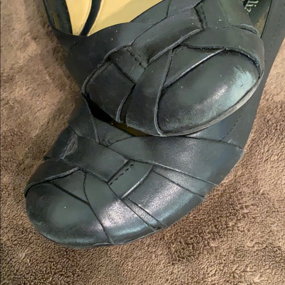 Naturalizer Shoe - Picture 6 of 8
